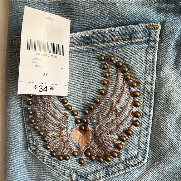 Forever 21 Mid-Rise Slim Fit Studded Angel Wing Flare Leg Jeans Size 27 - Picture 9 of 16